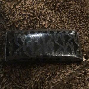 Michael kors black patent leather wallet